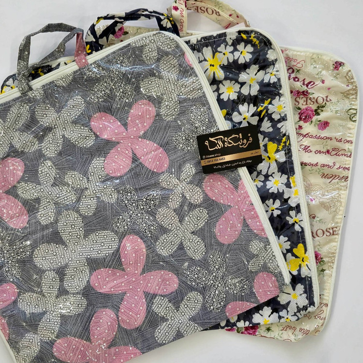 کیسه نان داخل پارچه بیرون نایلون سه طرح Inner-cloth, outer-nylon bread bag, available in three designs.