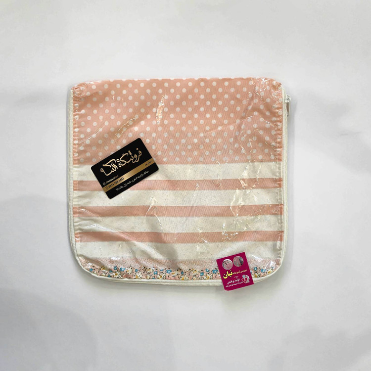 کیسه سبزی طرح گل دار ریز داخل پارچه بیرون نایلون دو طرح Small floral‑pattern vegetable bag, cloth-lined inside with nylon exterior, available in two designs.