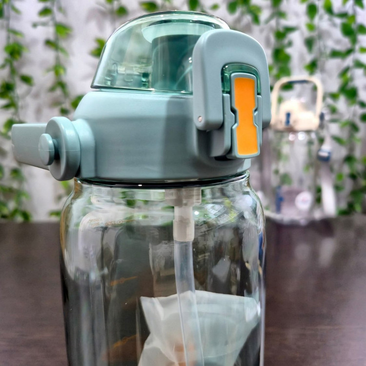 بطری ( قمقمه ) آب پلاستیکی ۱۵۰۰ میل مدل مات برند یونیک - Unique brand, 1500 ml matte plastic water bottle (flask)