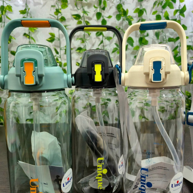 بطری ( قمقمه ) آب پلاستیکی ۱۵۰۰ میل مدل مات برند یونیک - Unique brand, 1500 ml matte plastic water bottle (flask)