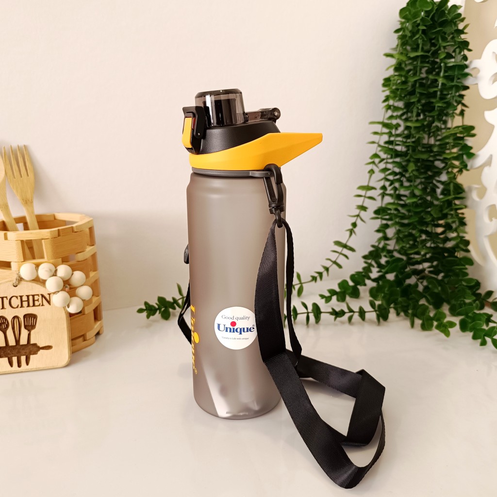 Plastic water bottle (canteen) 900 ml, code 1949, Model Man, Unique brand بطری ( قمقمه ) آب پلاستیکی ۹۰۰ میل کد ۱۹۴۹ مدل مان برند یونیک