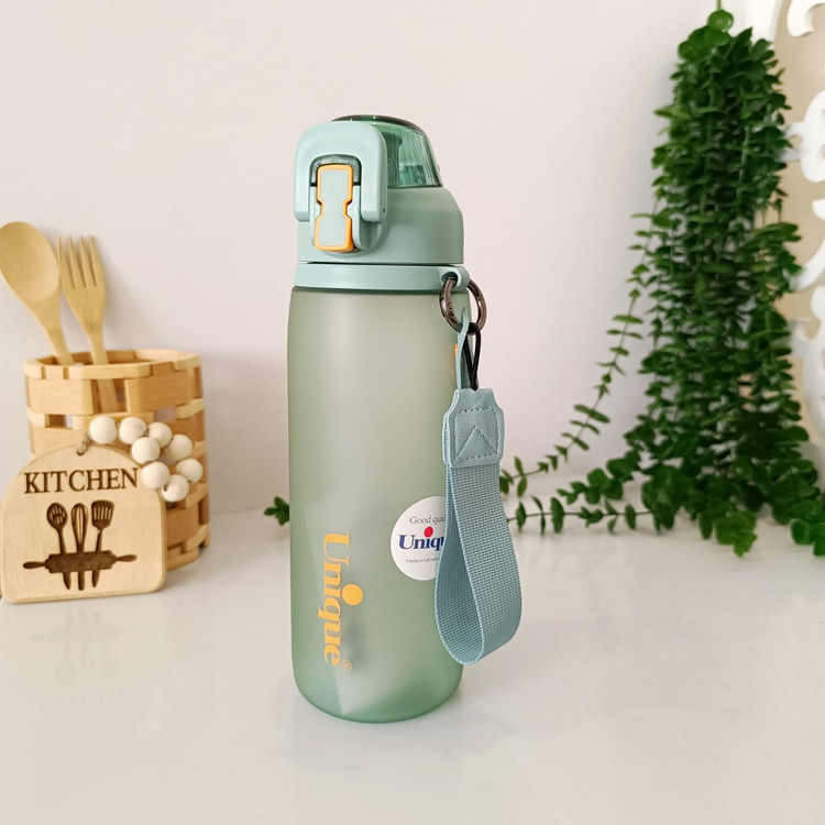 Plastic Water Bottle (Flask) 880ml Matte Model by Unique, Code 1952 بطری ( قمقمه ) آب پلاستیکی ۸۸۰ میل مدل مات برند یونیک کد ۱۹۵۲