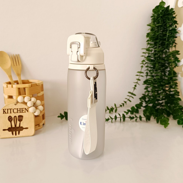 Plastic Water Bottle (Flask) 880ml Matte Model by Unique, Code 1952 بطری ( قمقمه ) آب پلاستیکی ۸۸۰ میل مدل مات برند یونیک کد ۱۹۵۲